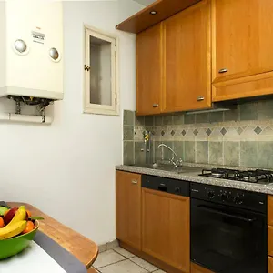 Apartment Gregoriana House - Con Vista Su, Rome